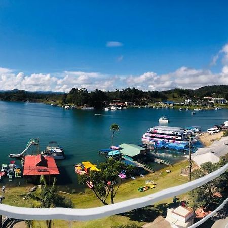 Aptos Vista Al Embalse, Frente Al Lago, Restaurantes, Bares Guatape Exterior photo