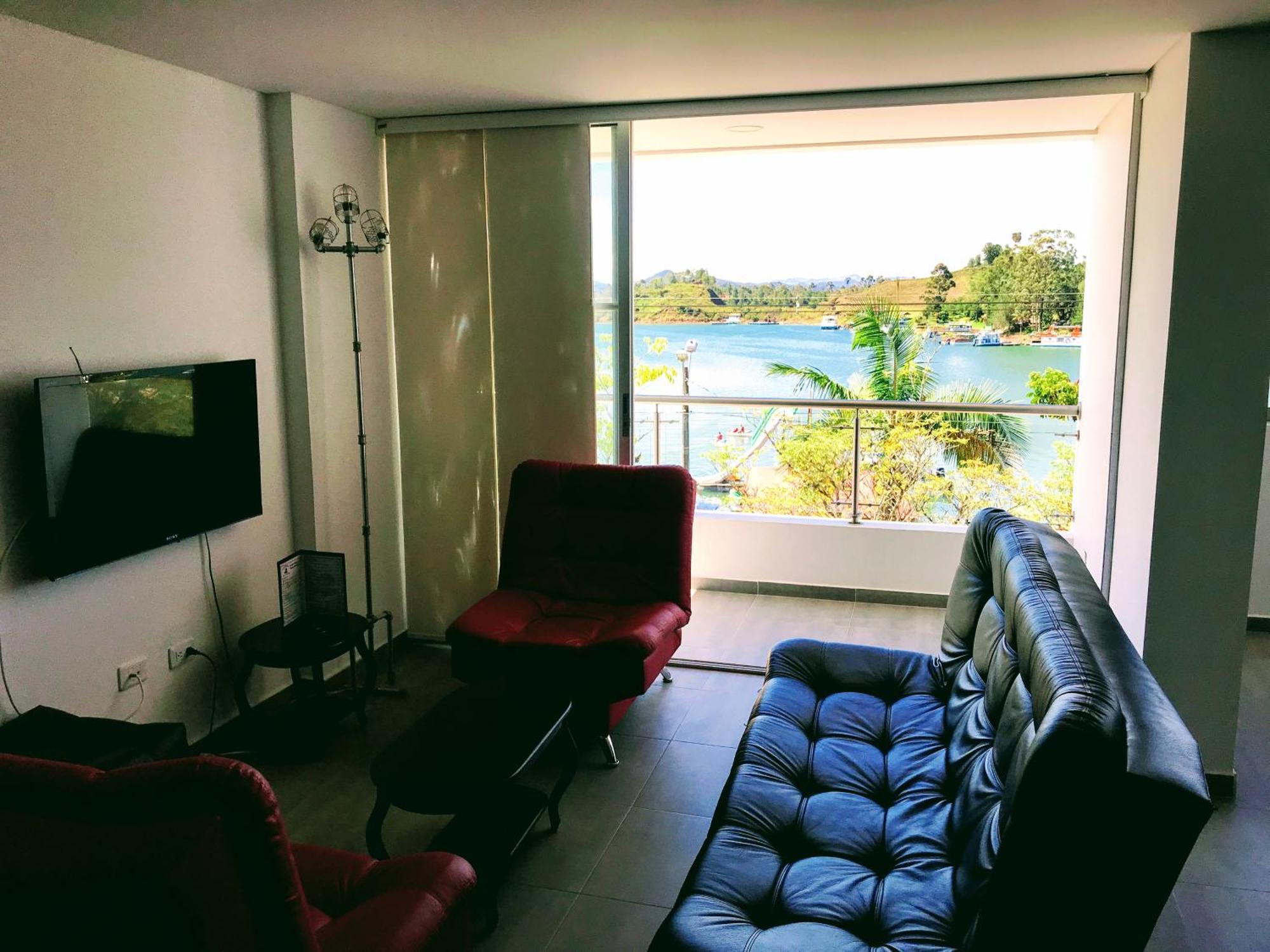 Aptos Vista Al Embalse, Frente Al Lago, Restaurantes, Bares Guatape Room photo